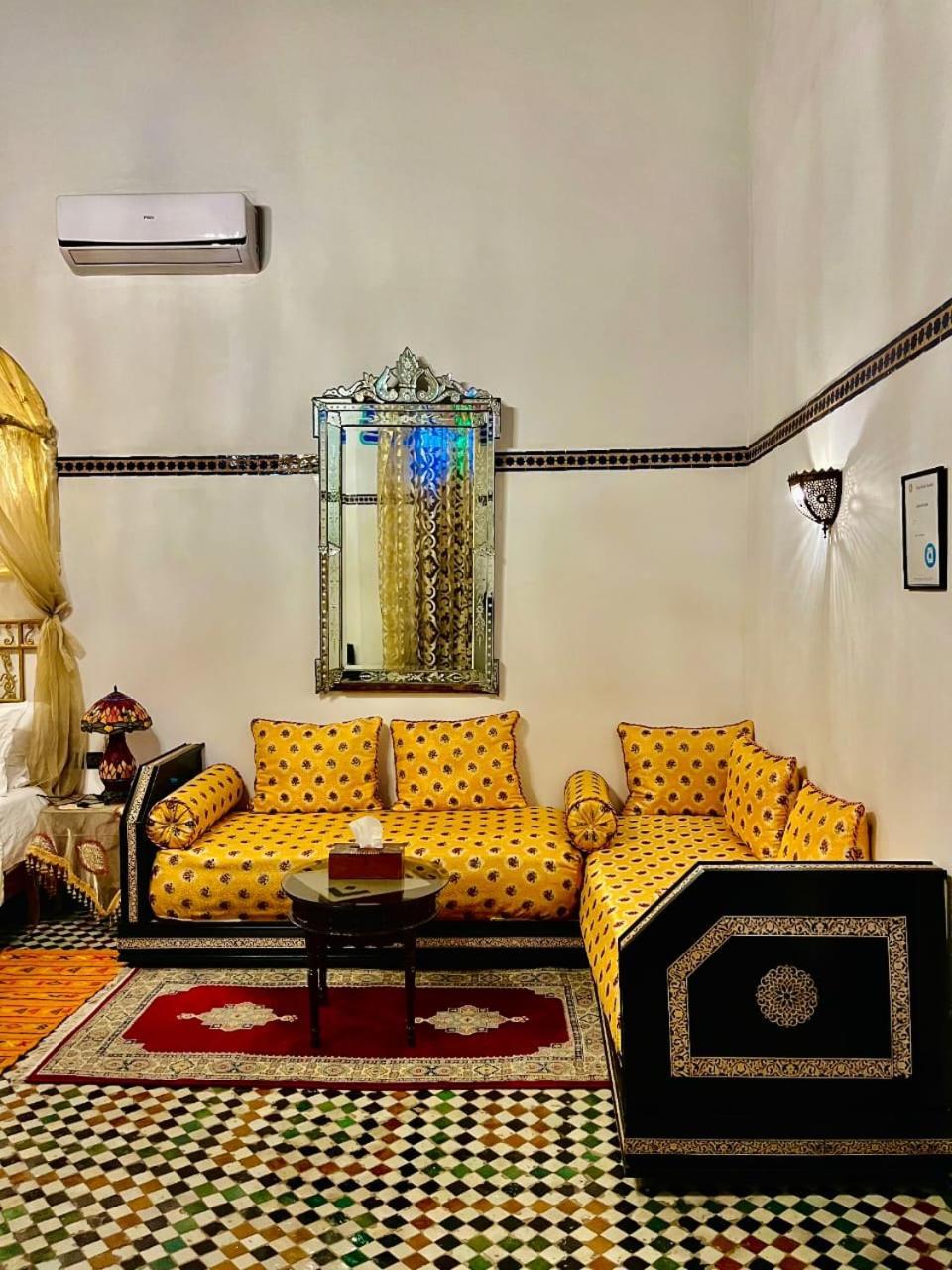 Riad Lalla Zoubida Фес Экстерьер фото